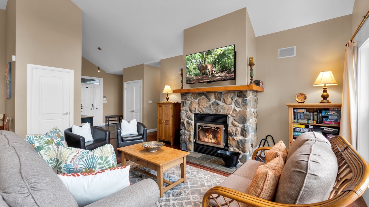 Photo of Livingroom in Gravenhurst