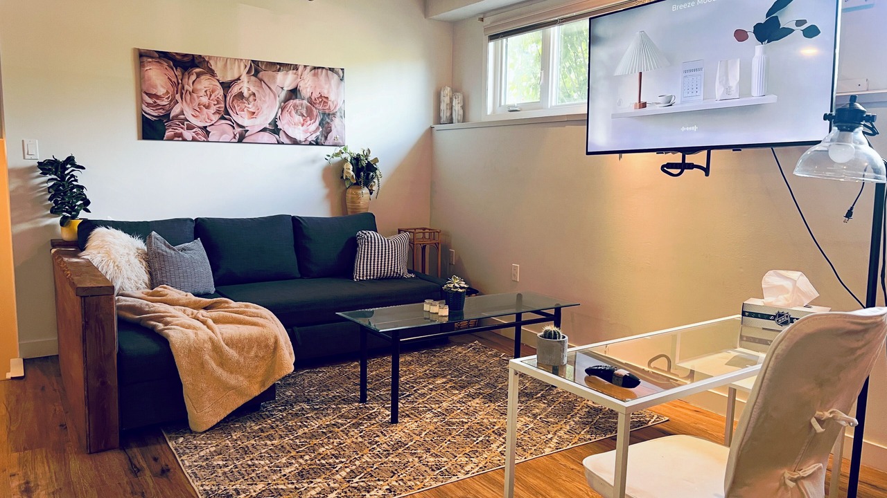 Photo of Livingroom in Northwest Calgary