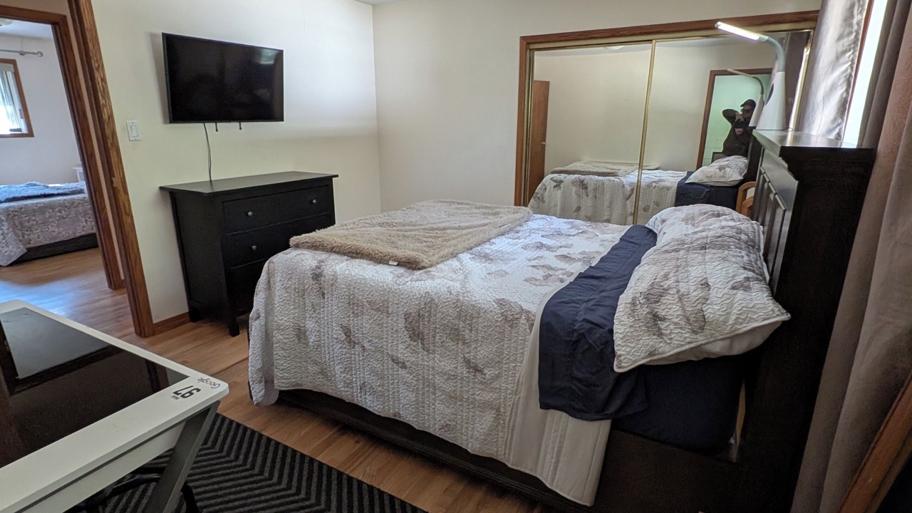 Photo of Bedroom in Aspen Grove