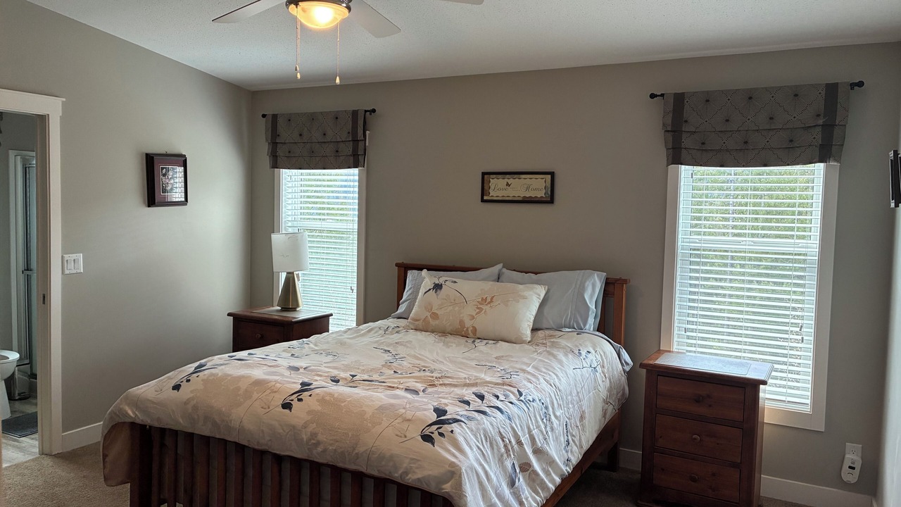 Photo of Bedroom in Okanagan-Similkameen