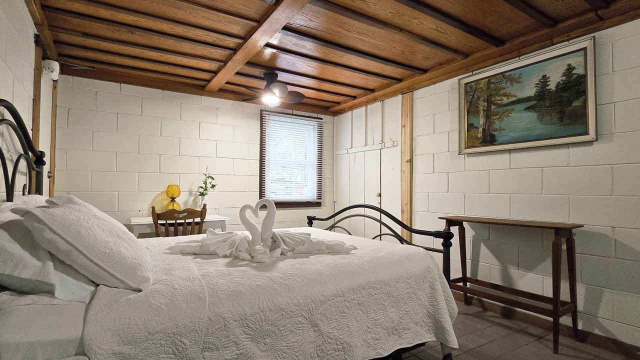 Photo of Bedroom in Seeleys Bay
