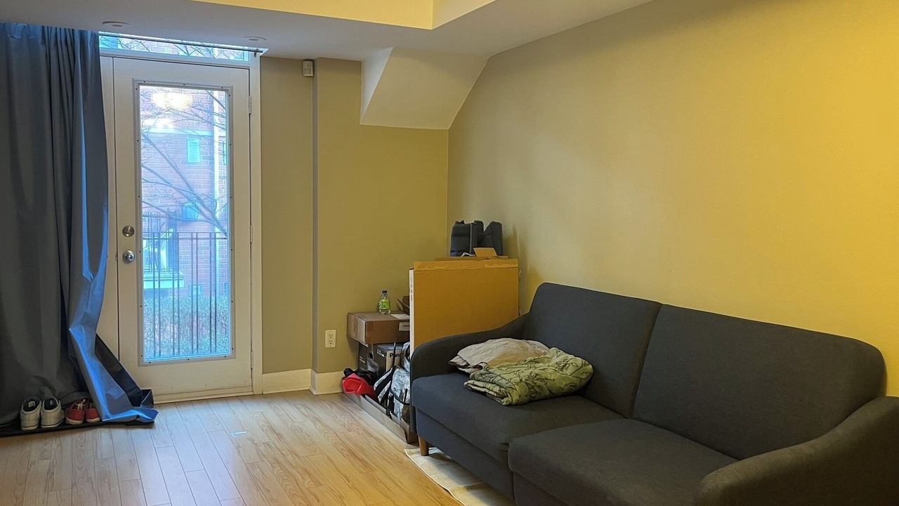 Photo of Livingroom in Downtown Toronto