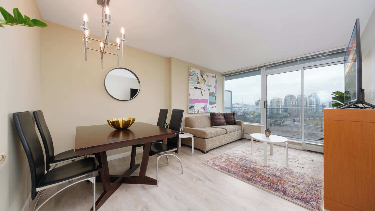 Photo of Livingroom in Crosstown