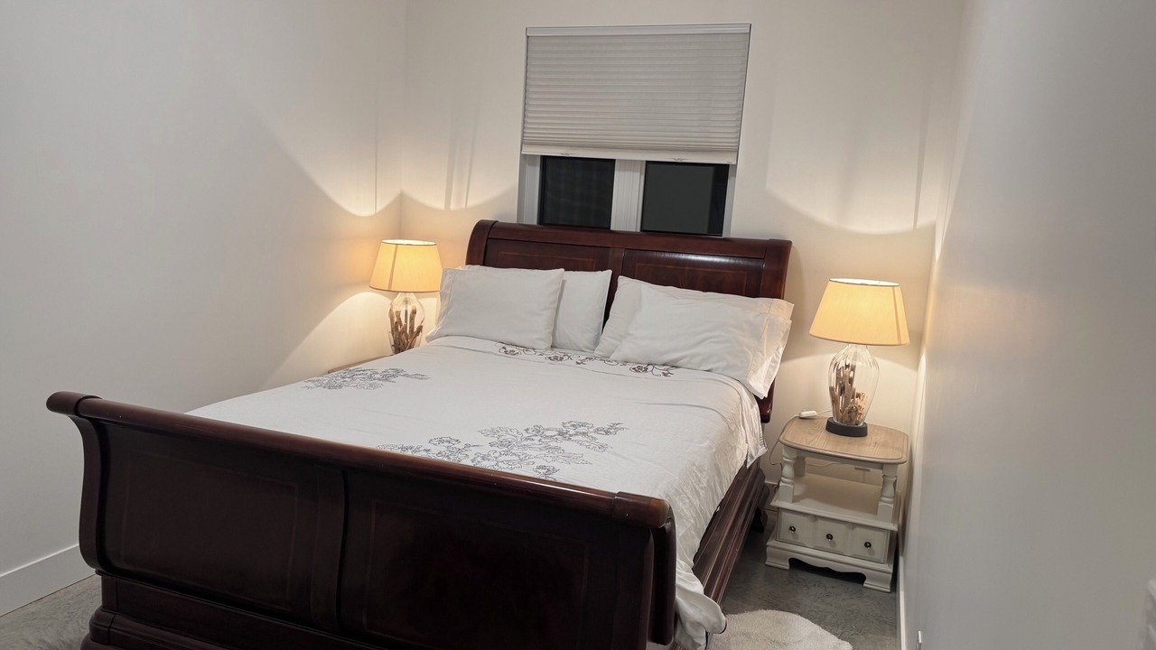 Photo of Bedroom in Sechelt