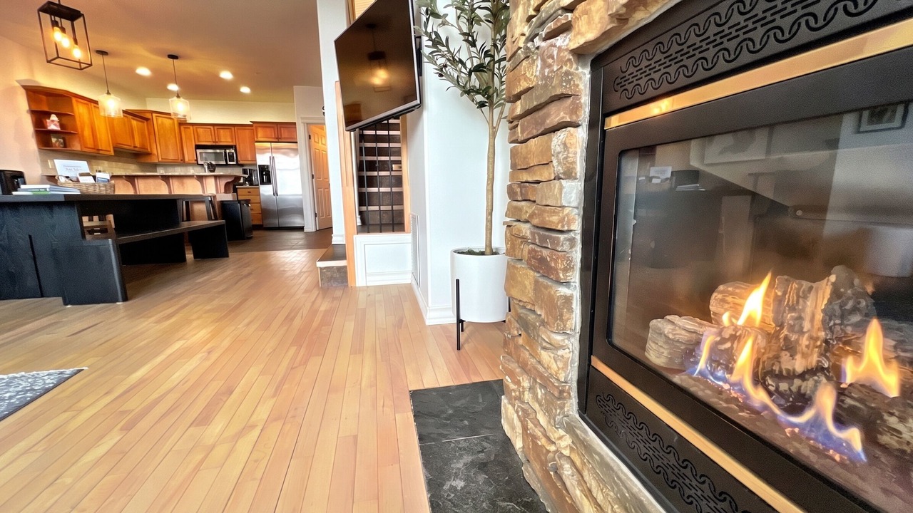 Photo of Livingroom in East Kootenay