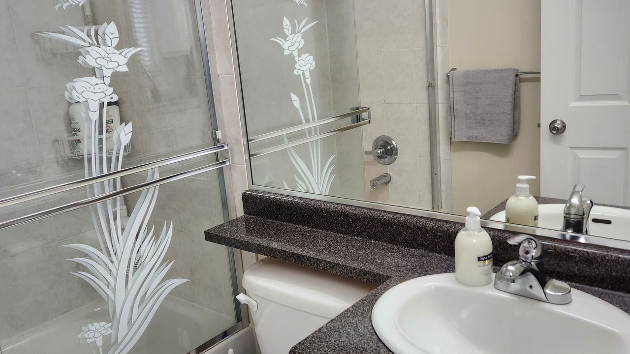 Photo of Bathroom in Renfrew-Collingwood