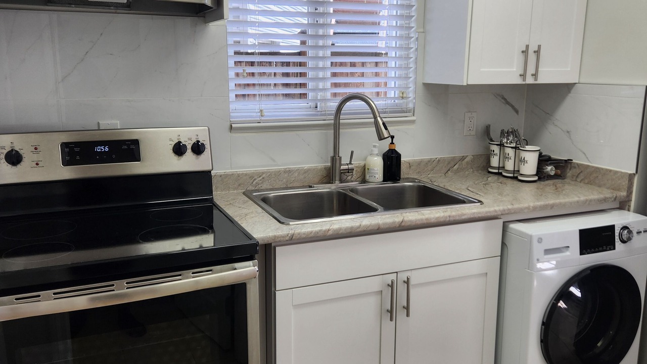 Photo of Kitchen in Renfrew-Collingwood