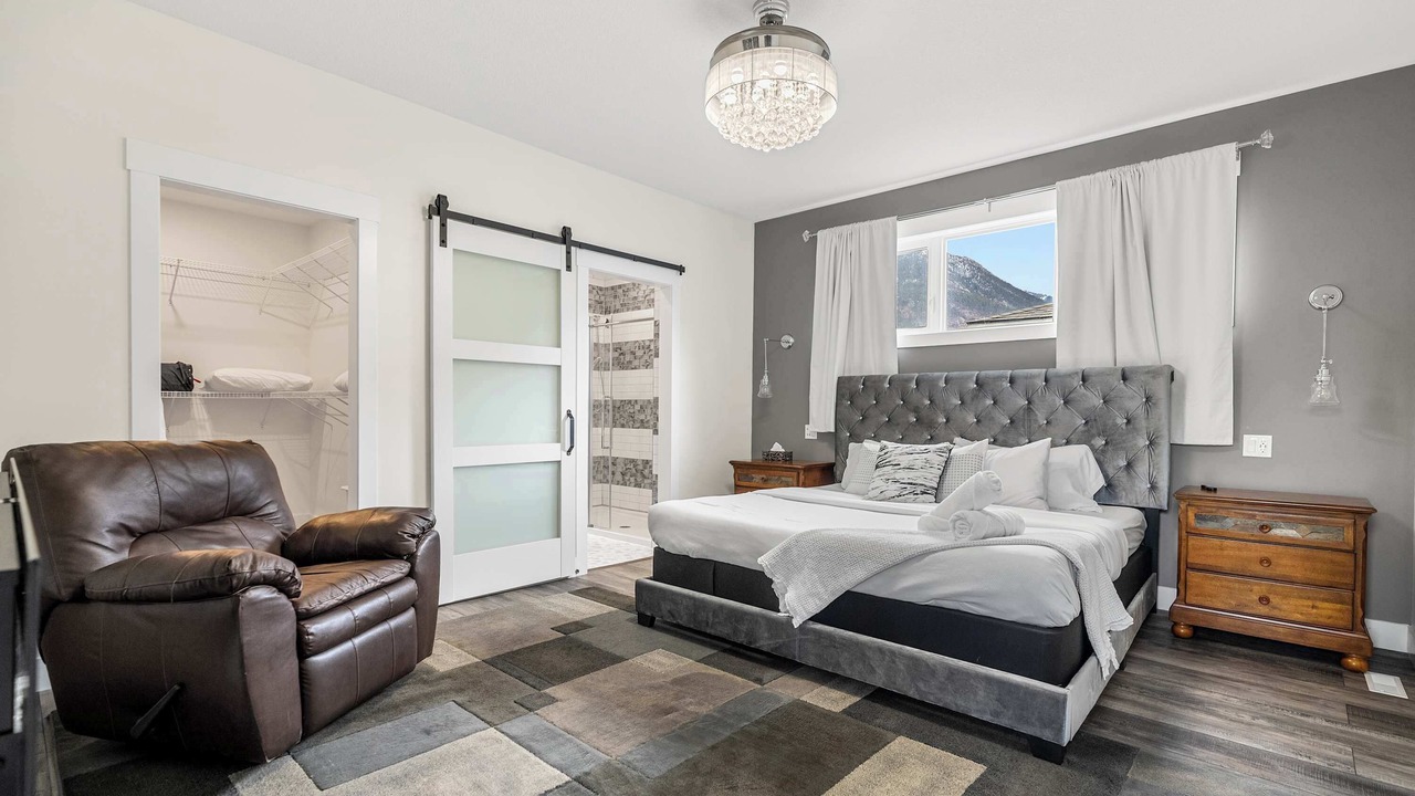Photo of Livingroom in East Kootenay