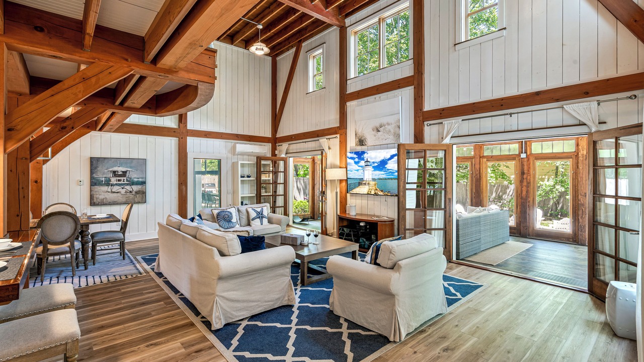 Photo of Livingroom in Falmouth Foreside