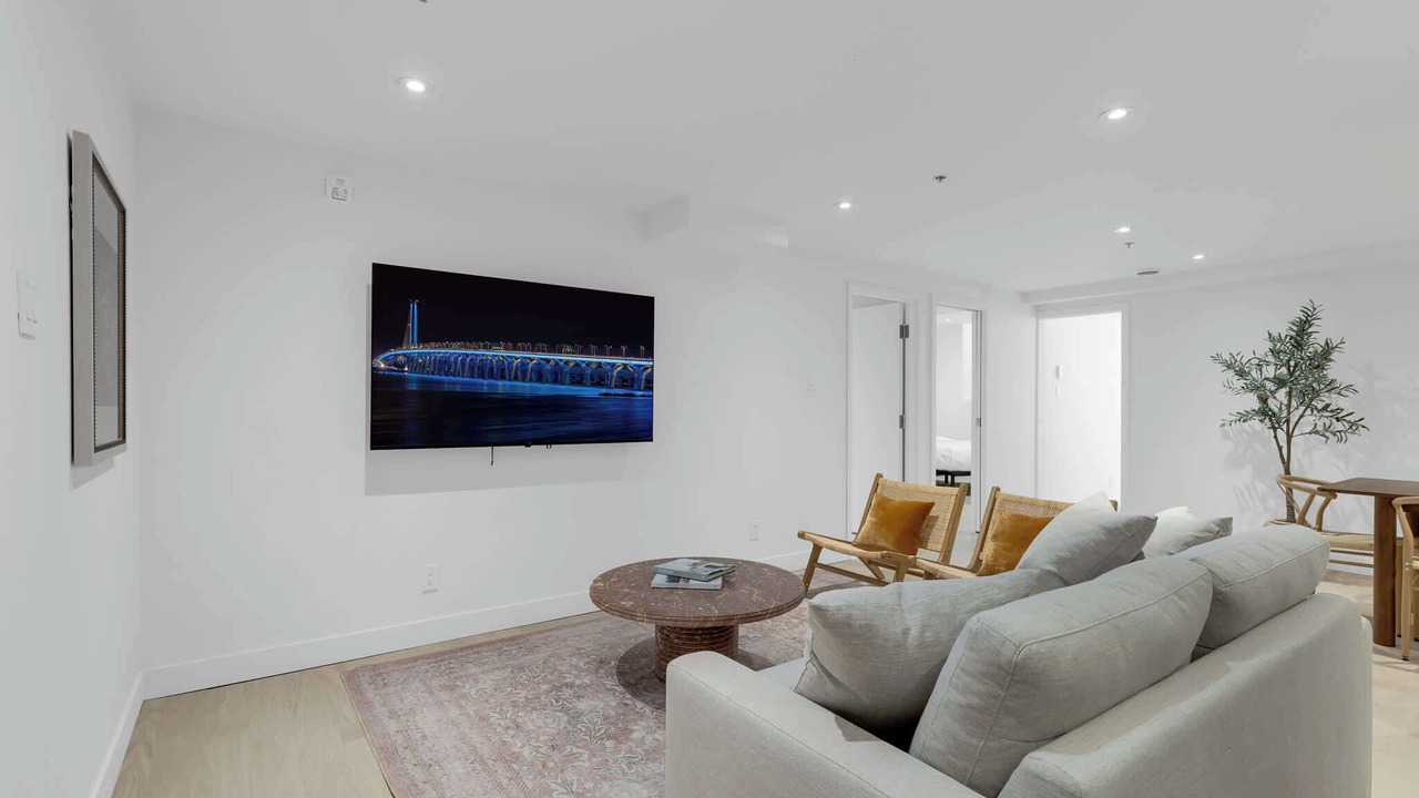 Photo of Livingroom in Chinatown