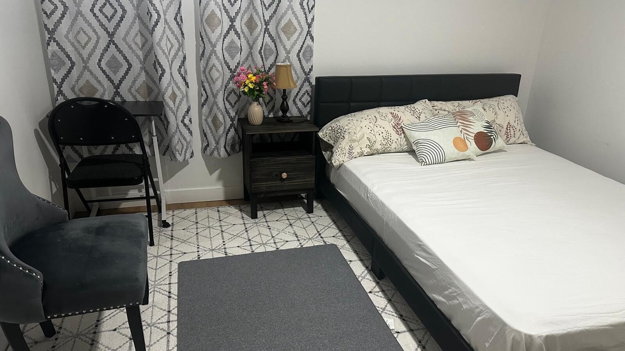 Photo of Bedroom in Chestermere