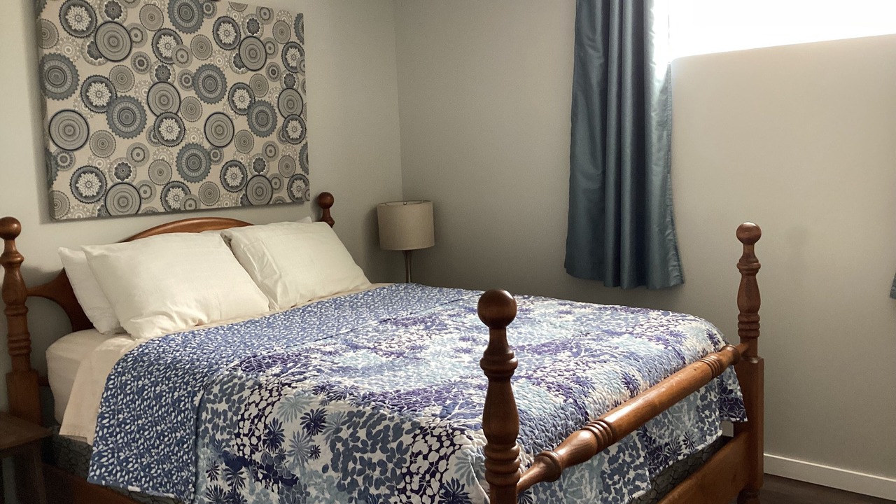 Photo of Bedroom in Okanagan-Similkameen