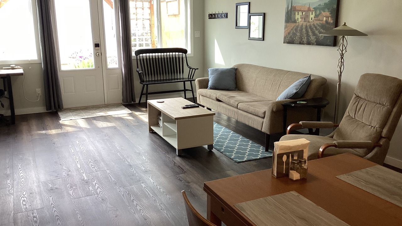 Photo of Livingroom in Okanagan-Similkameen