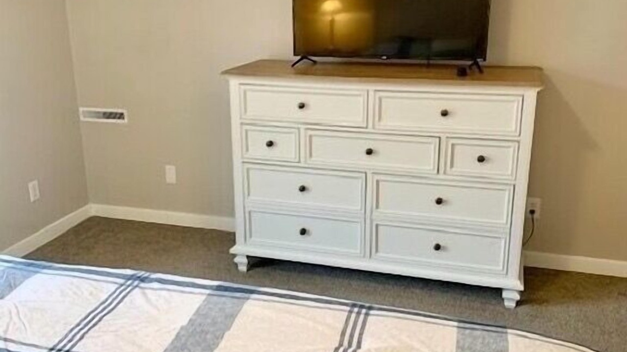 Photo of Bedroom in Osoyoos