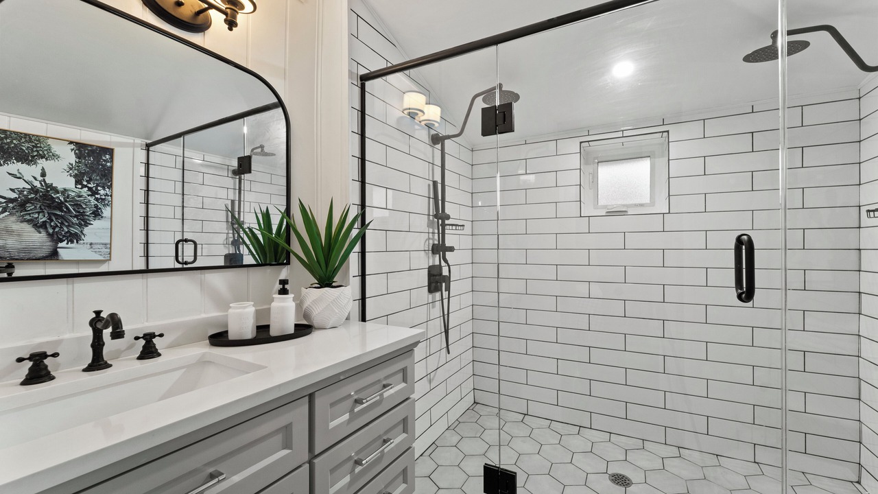 Photo of Bathroom in Boblo Island