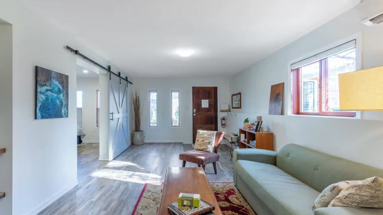 Photo of Livingroom in Okanagan-Similkameen