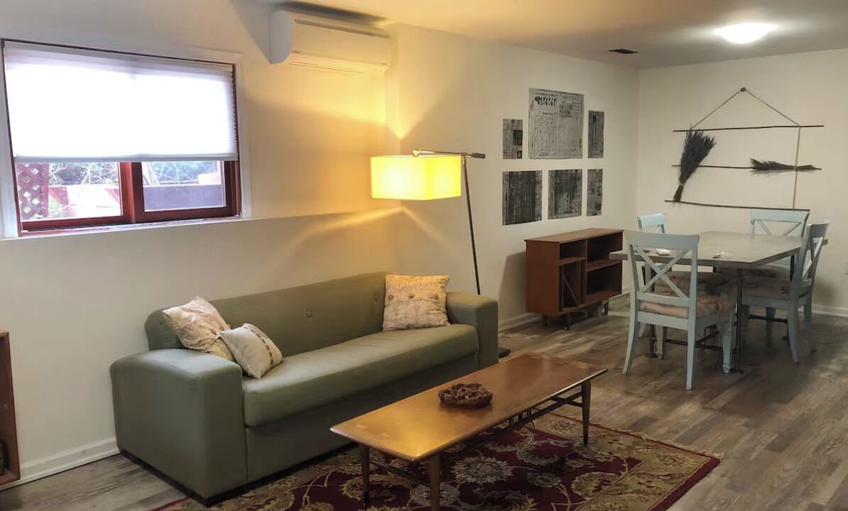 Photo of Livingroom in Okanagan-Similkameen