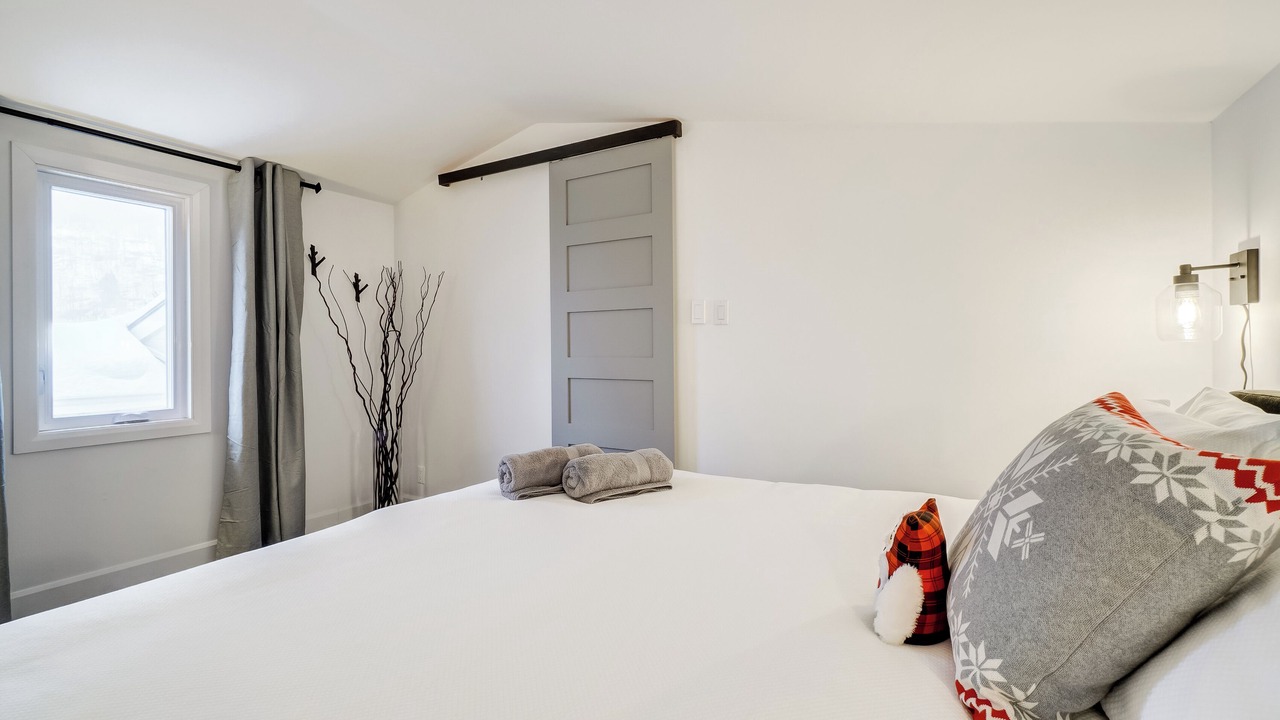Photo of Bedroom in Mont-Tremblant Village