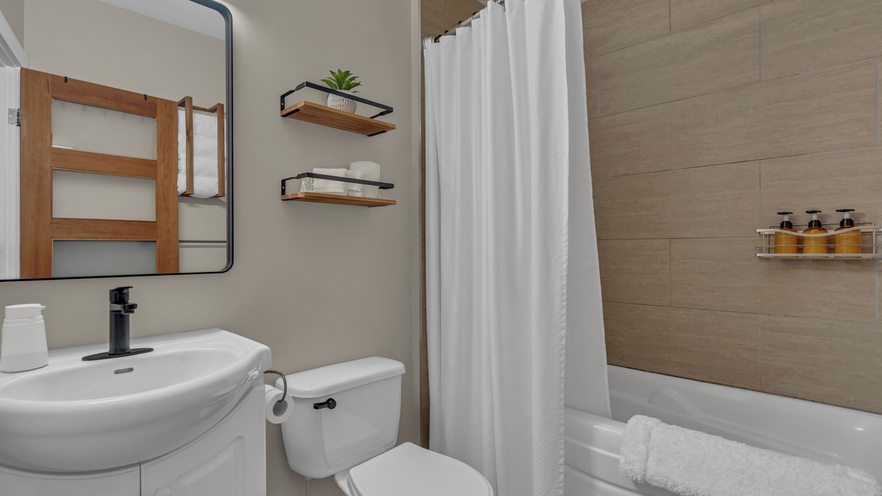 Photo of Bathroom in Okanagan-Similkameen