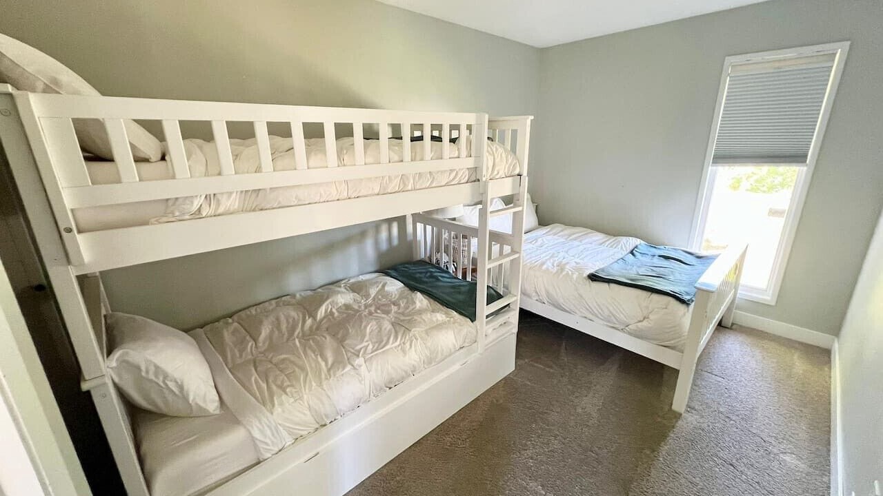 Photo of Bedroom in Campbell River