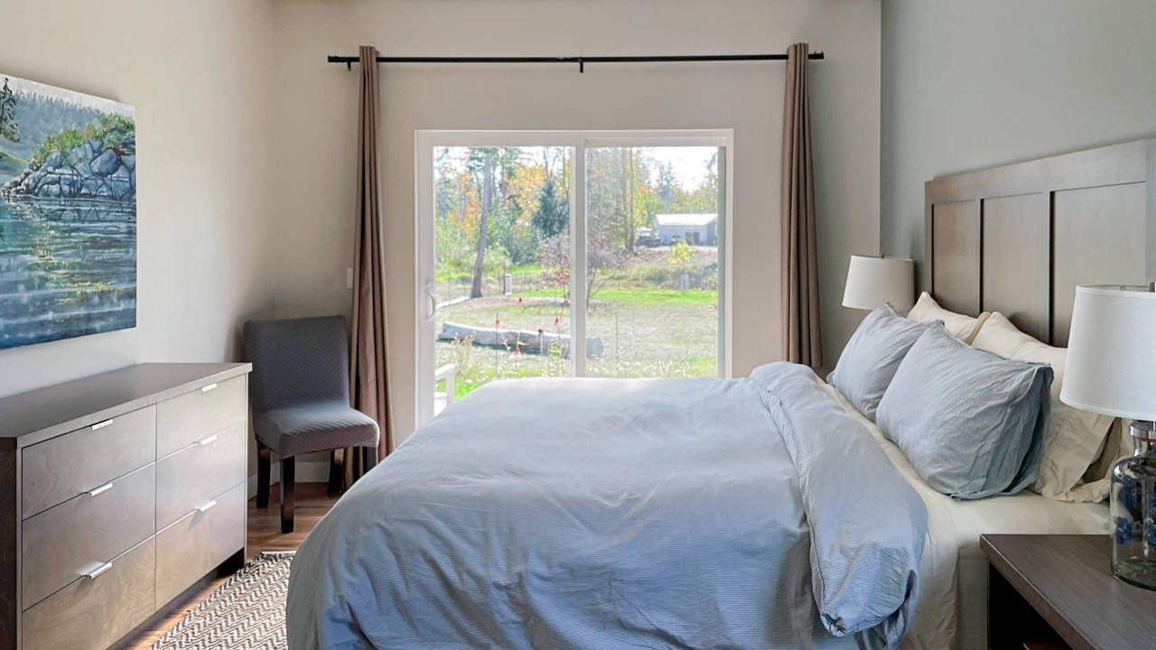 Photo of Bedroom in Campbell River