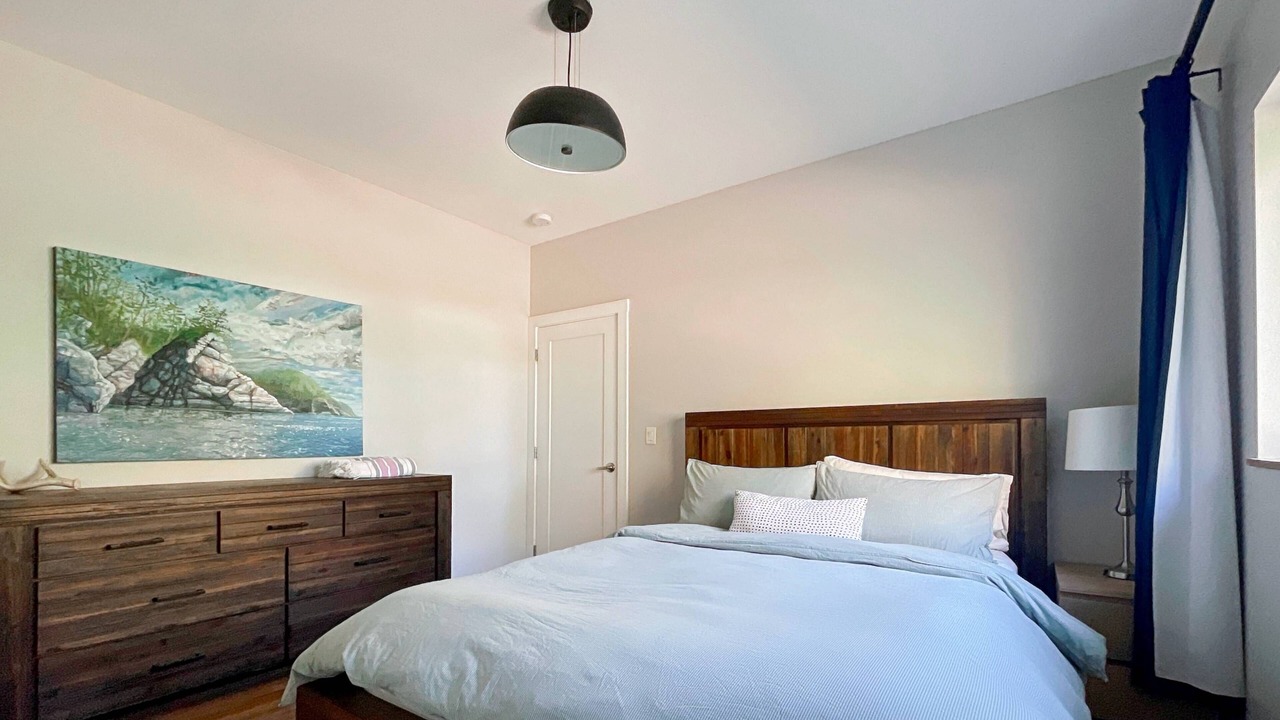 Photo of Bedroom in Campbell River