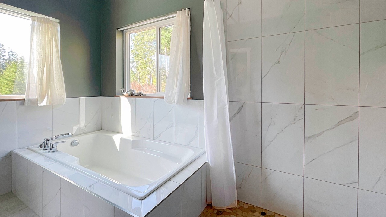 Photo of Bathroom in Campbell River