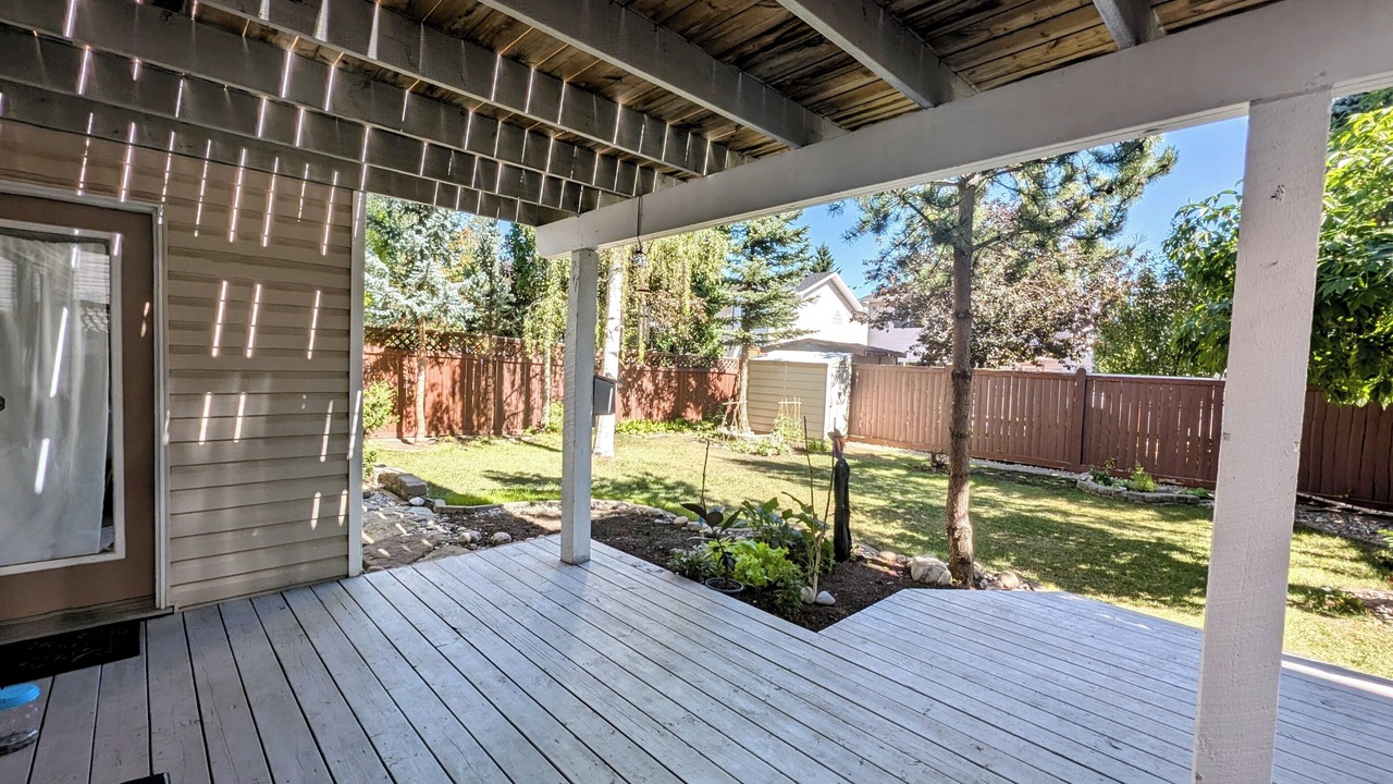 Photo of Patio Balcony in Northwest Calgary