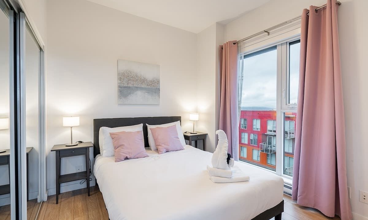 Photo of Bedroom in Downtown Eastside