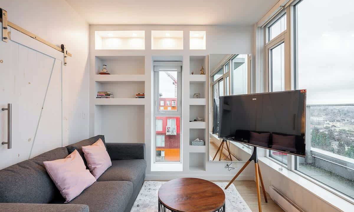 Photo of Livingroom in Downtown Eastside
