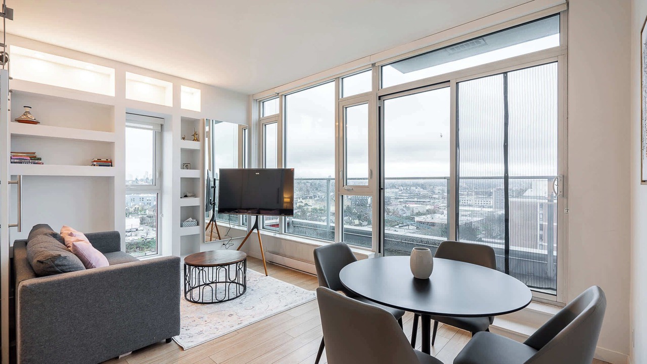 Photo of Livingroom in Downtown Eastside