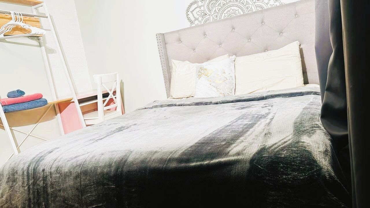 Photo of Bedroom in North Central Edmonton