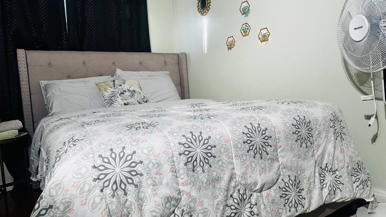 Photo of Bedroom in North Central Edmonton
