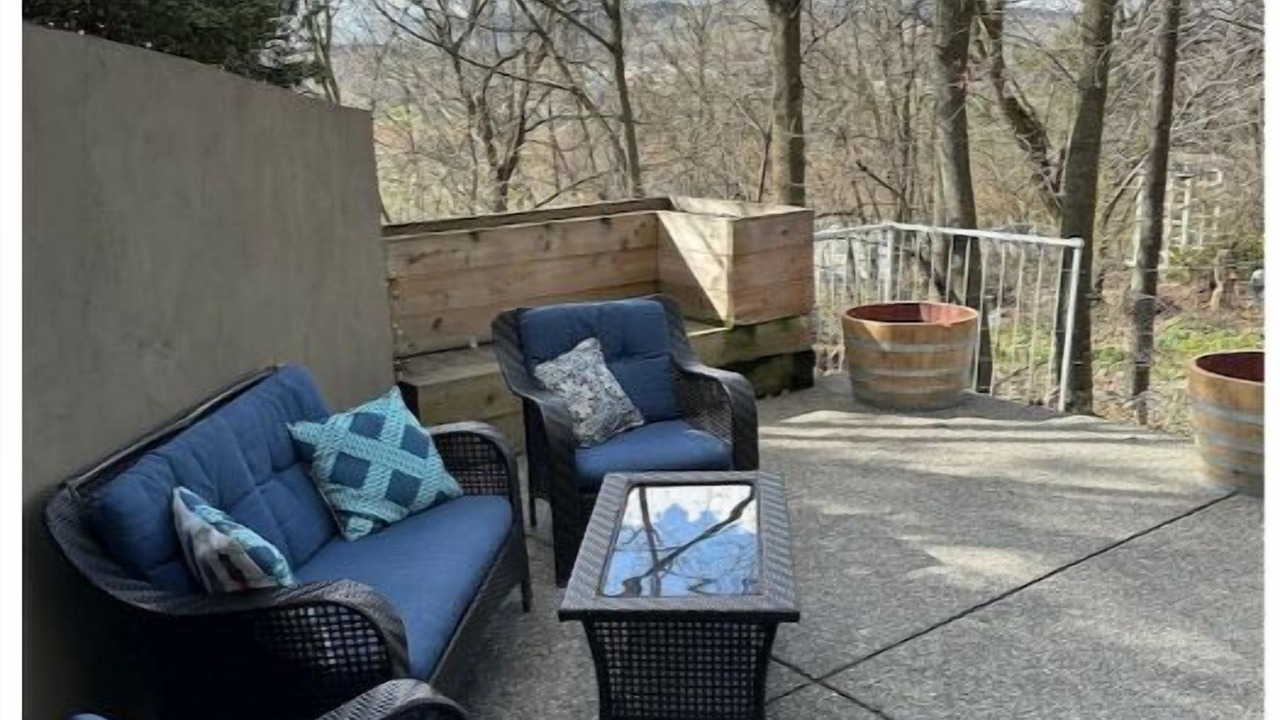 Photo of Patio Balcony in East Hill
