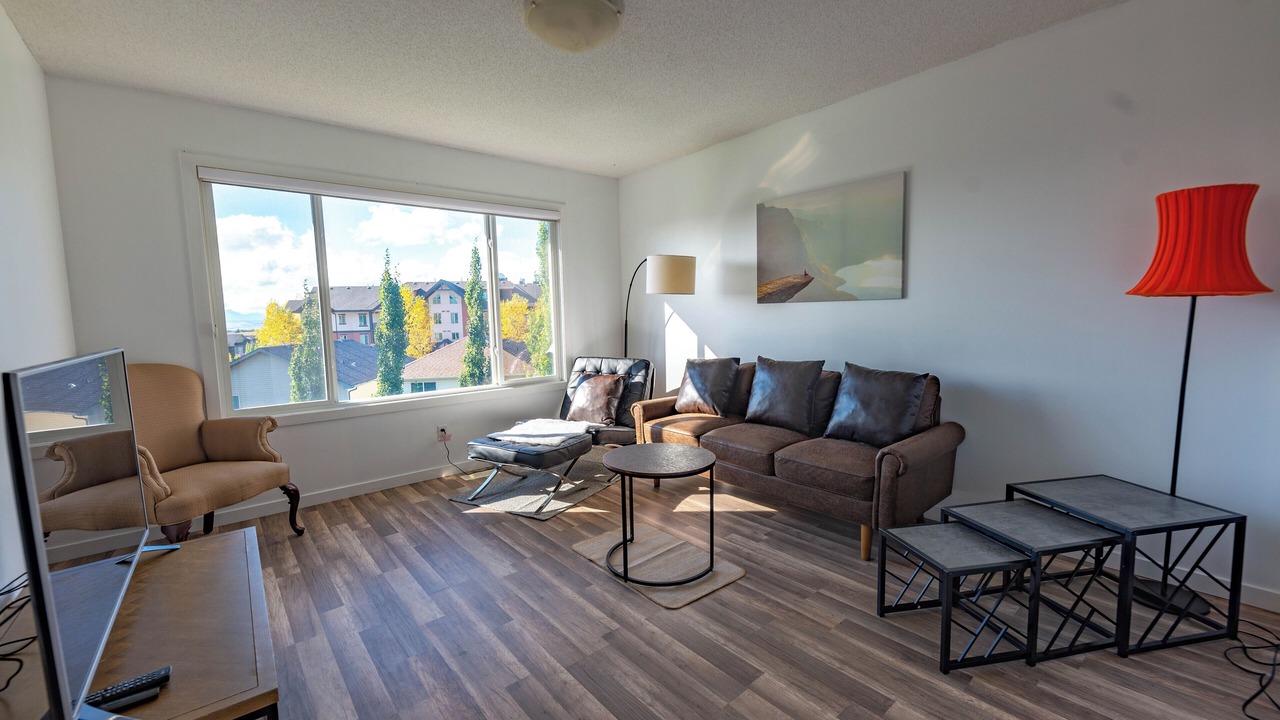 Photo of Livingroom in Cochrane