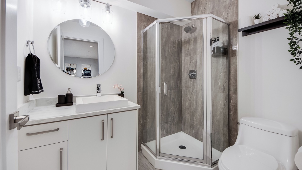 Photo of Bathroom in District of North Vancouver