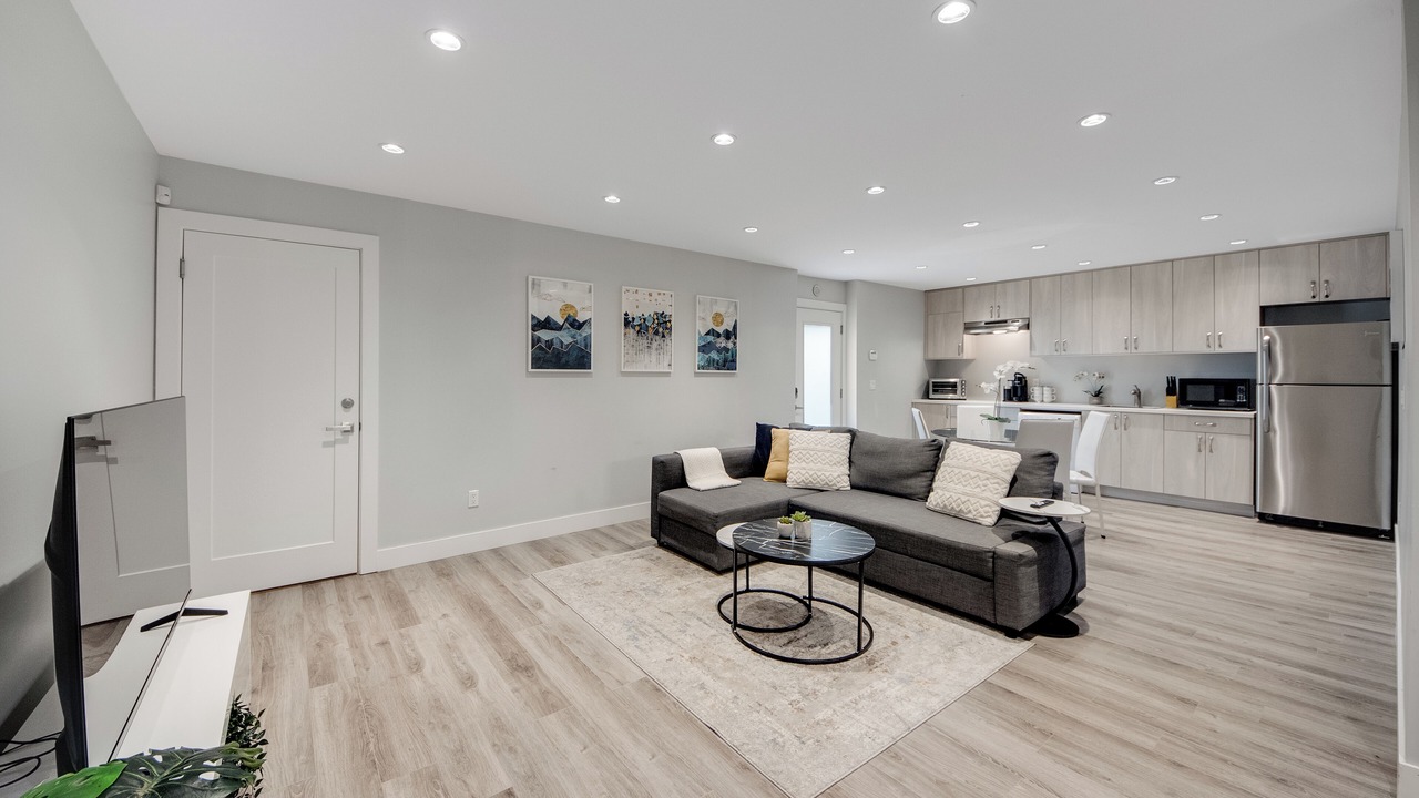 Photo of Livingroom in District of North Vancouver