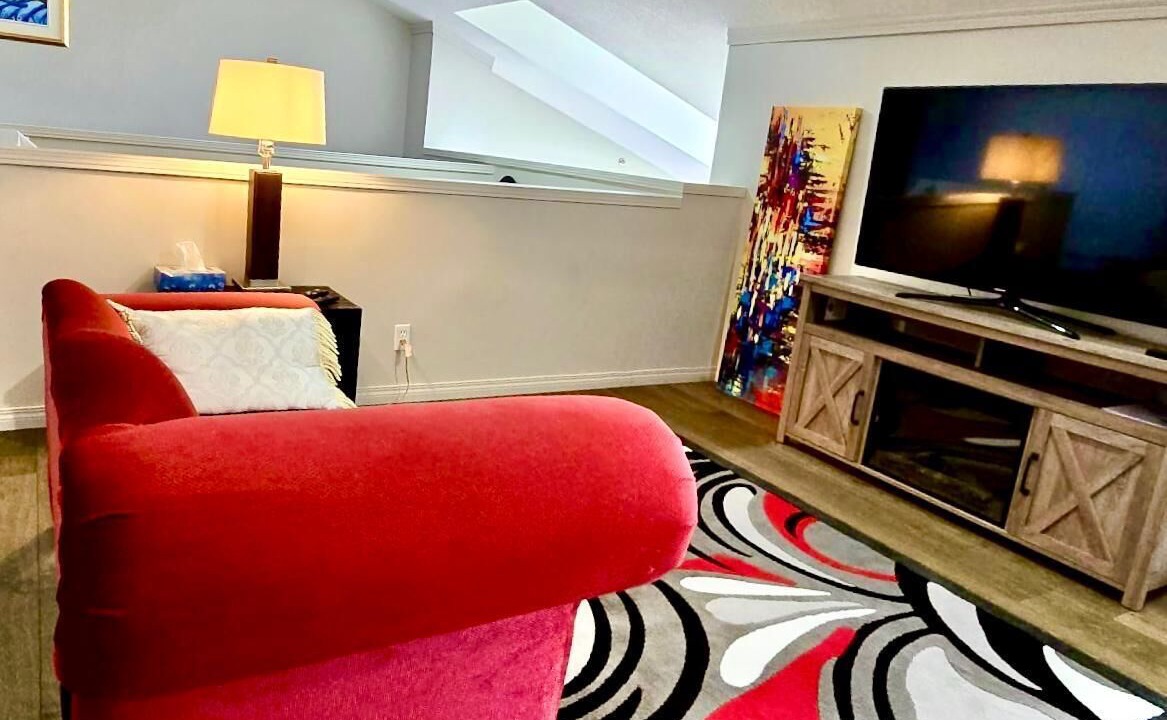 Photo of Livingroom in Bridgeland