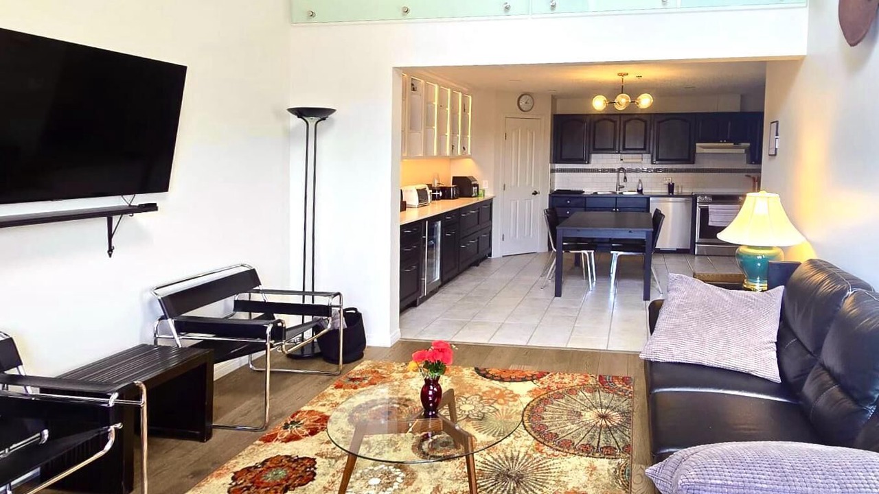 Photo of Livingroom in Bridgeland