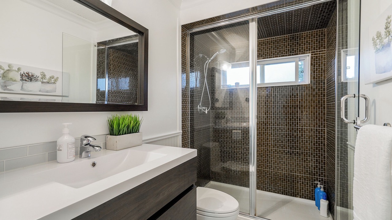 Photo of Bathroom in Delta