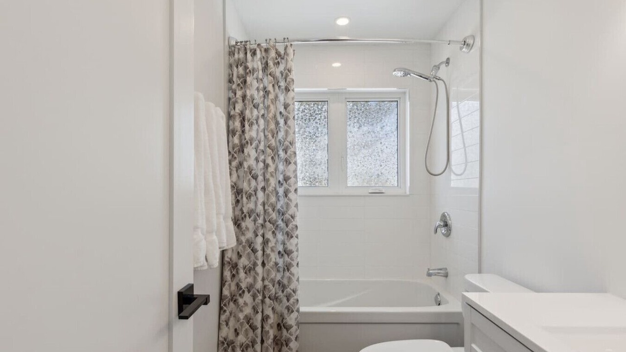 Photo of Bathroom in The Blue Mountains