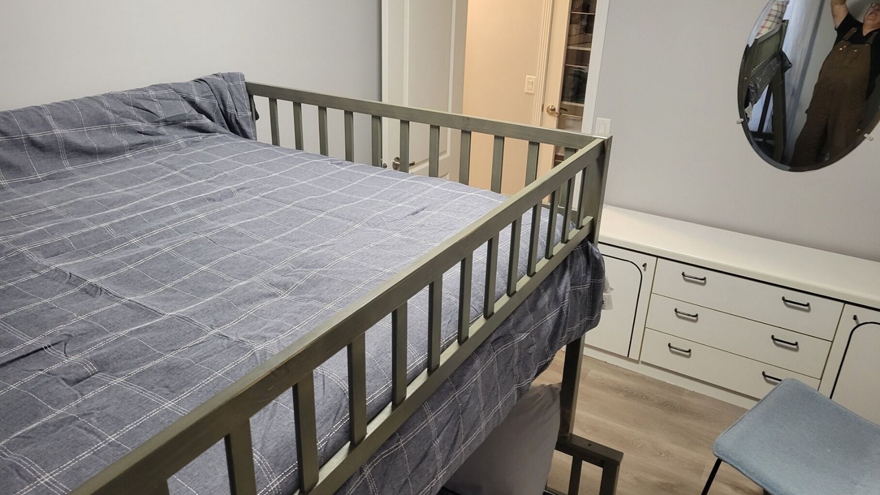 Photo of Bedroom in Revelstoke