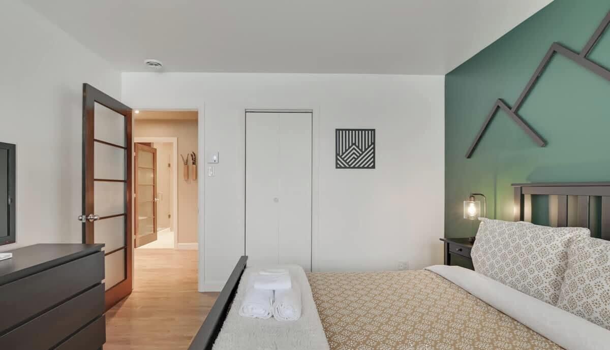 Photo of Bedroom in Petite-Riviere-Saint-Francois