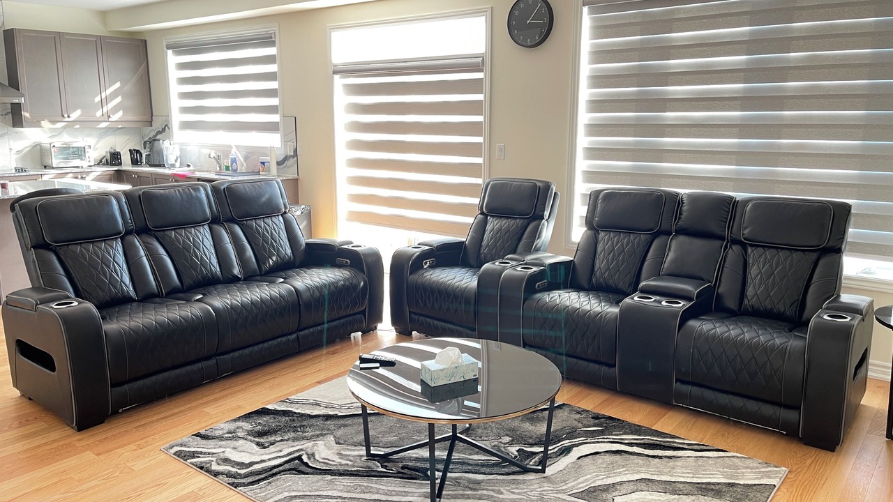 Photo of Livingroom in Oshawa