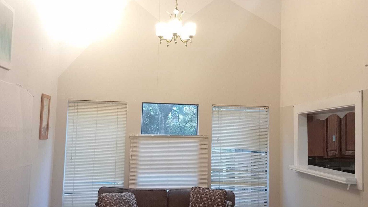 Photo of Livingroom in Surrey