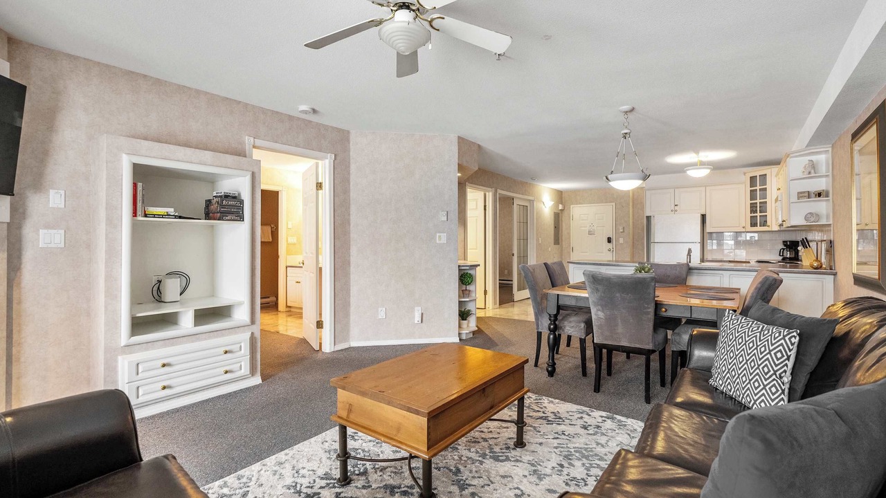 Photo of Livingroom in East Kootenay