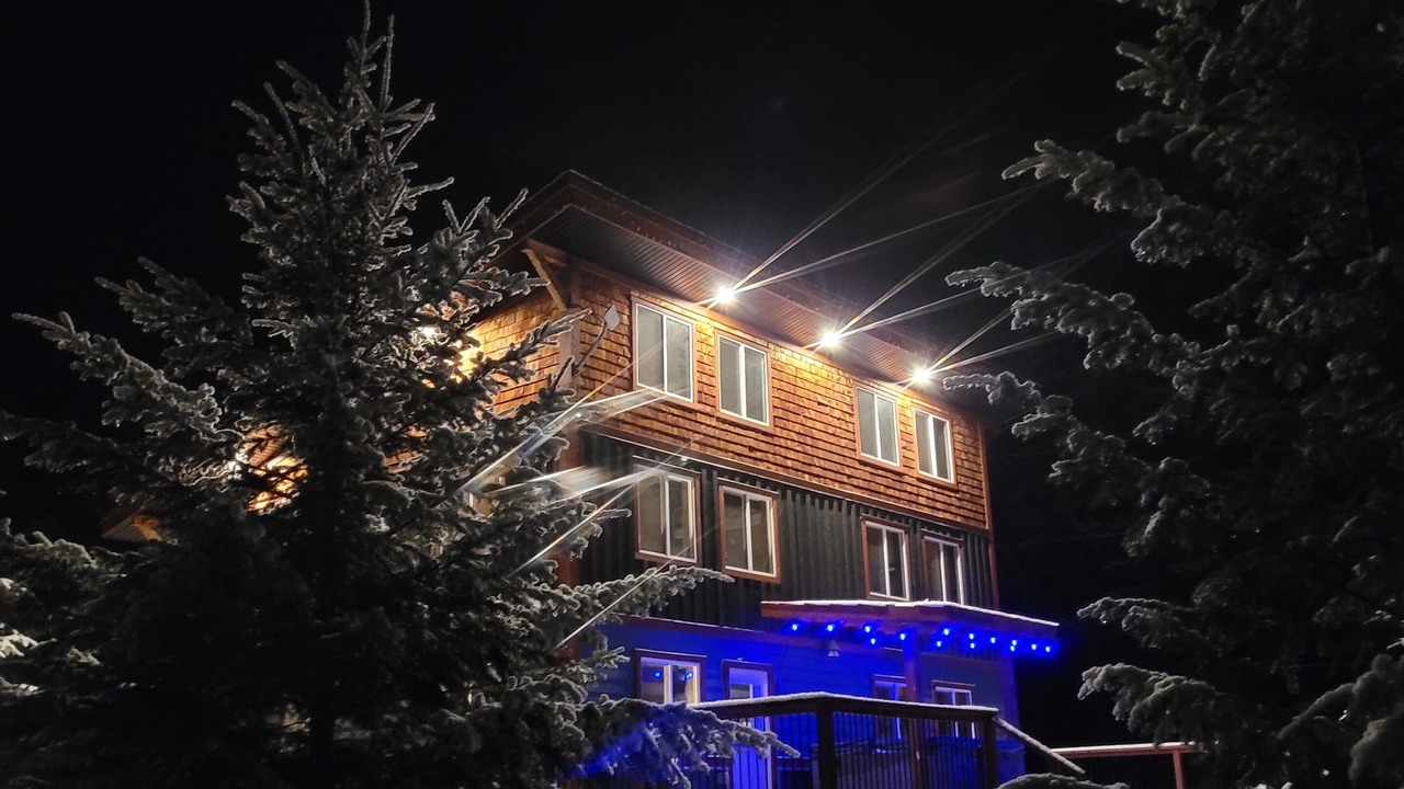 Photo of Outdoor in Golden
