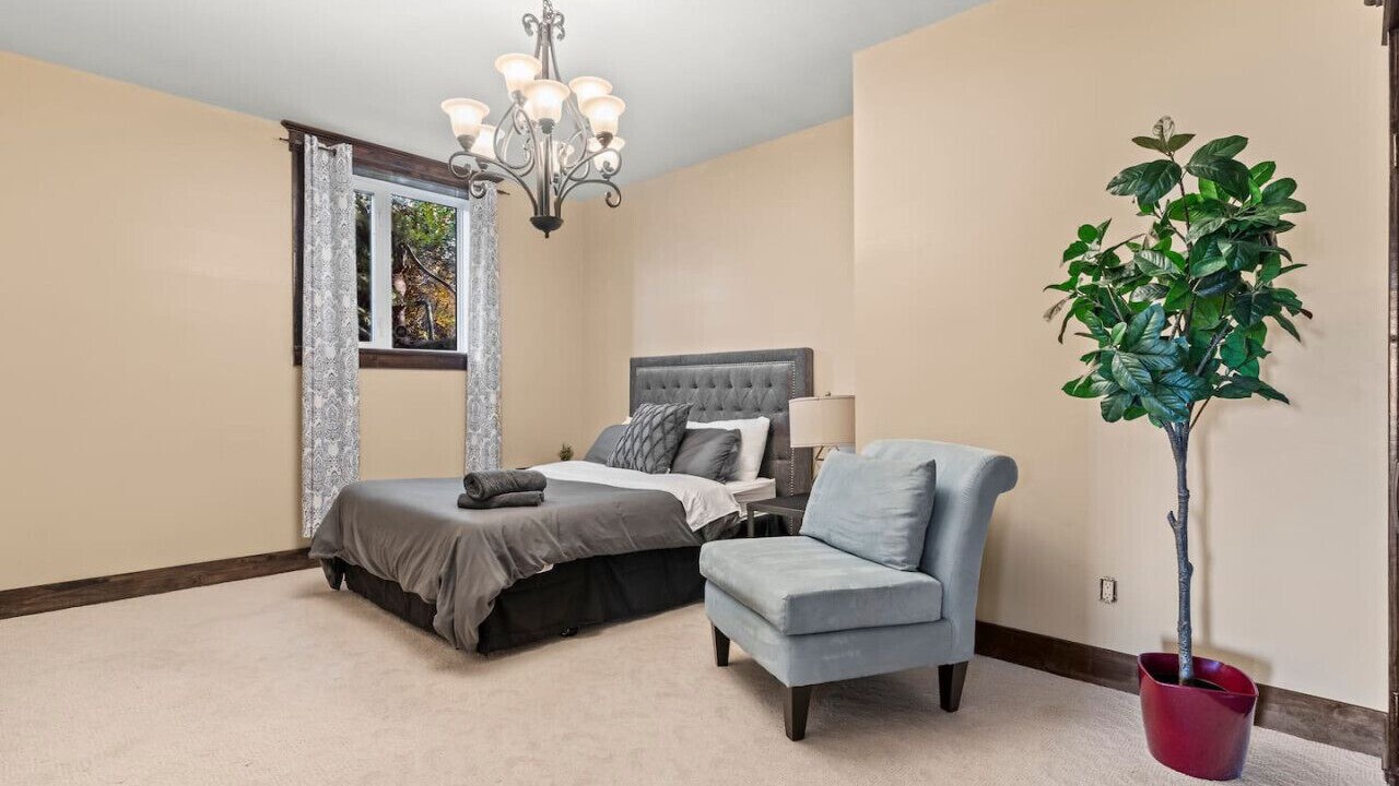 Photo of Bedroom in De Winton