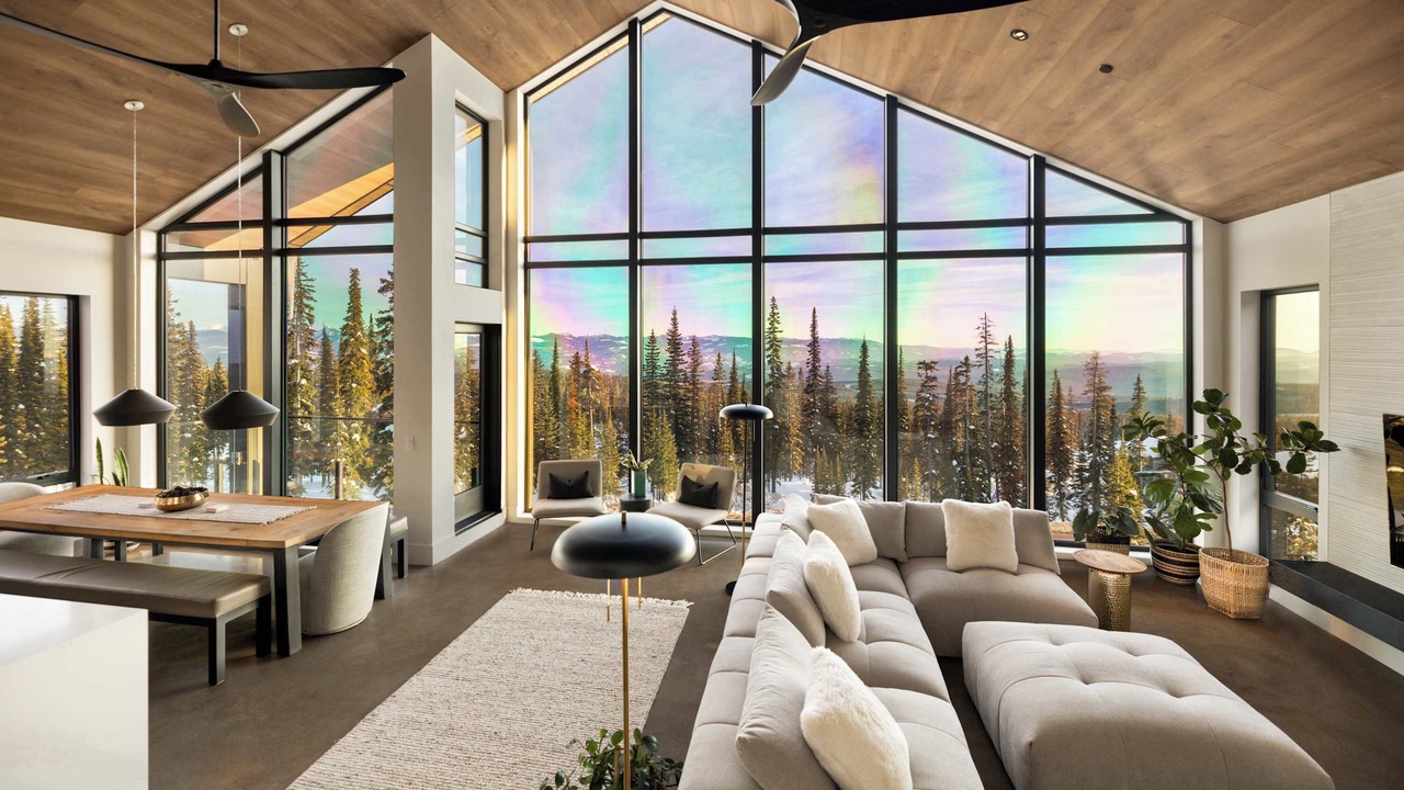 Photo of Livingroom in Big White Ski Resort