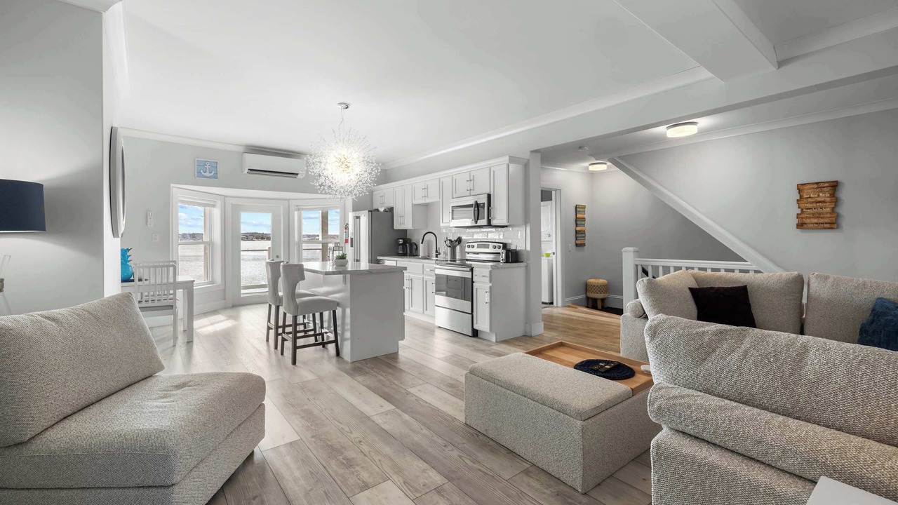 Photo of Livingroom in Queens Square